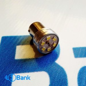 چراغ خودرویی 12 ولت سفید پرنور تک کنتاک SMD