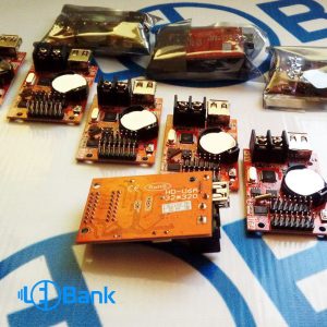 مادربرد معمولی تابلو ال ای دی روان 2 ماژول در ارتفاع