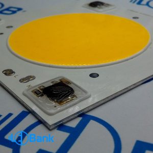 ال ای دی 35 وات 220 ولت زرد آفتابی 86 در 90 به قطر فسفر 60 میلیمتر رزین خورده جهت جلوگیری از برق گرفتگی