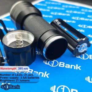 چراغ قوه پرتو UV طول موج 395 نانومتر 21 لومن 3 باتری نیم قلمی